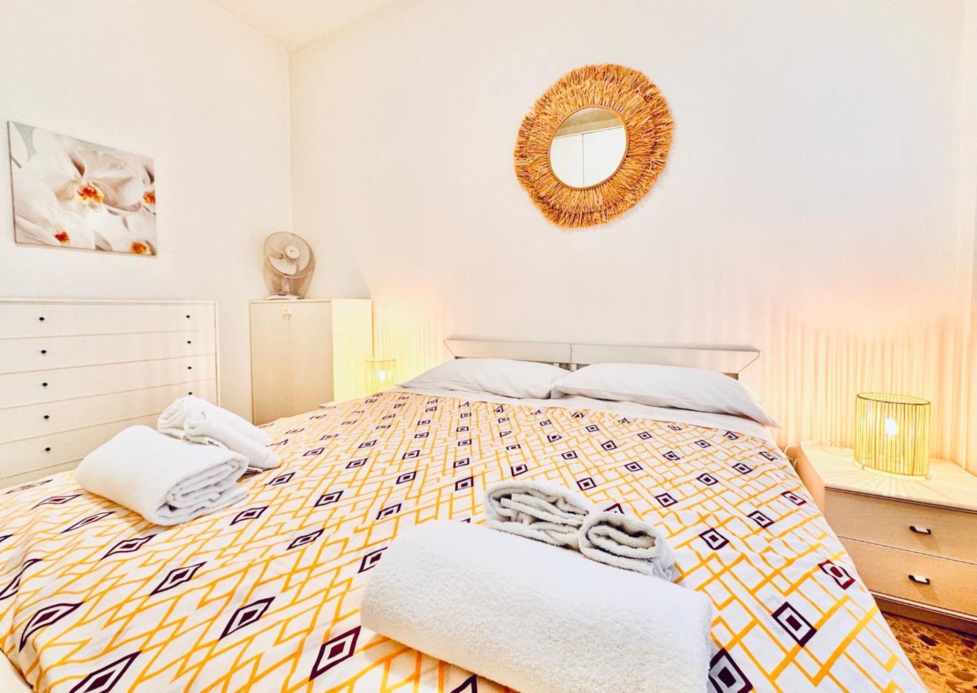 Апартаменти Hostdomus - Cozy Corner Near The Sea Фінале-Лігуре Екстер'єр фото